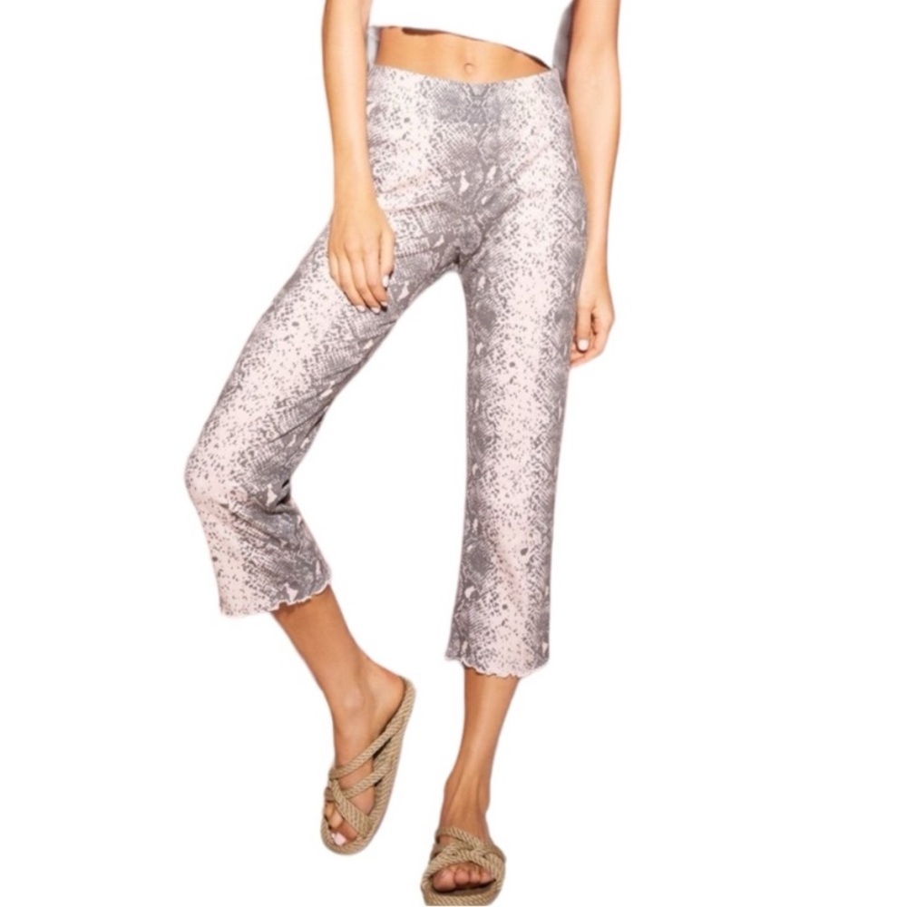 Wildfox Pink Python Delia Cropped Pants Pink Gray… - image 2